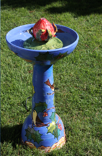 Water Fountain / Bird Bath Waratah