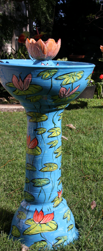 Water Fountain / Bird Bath Pink Waterlilly