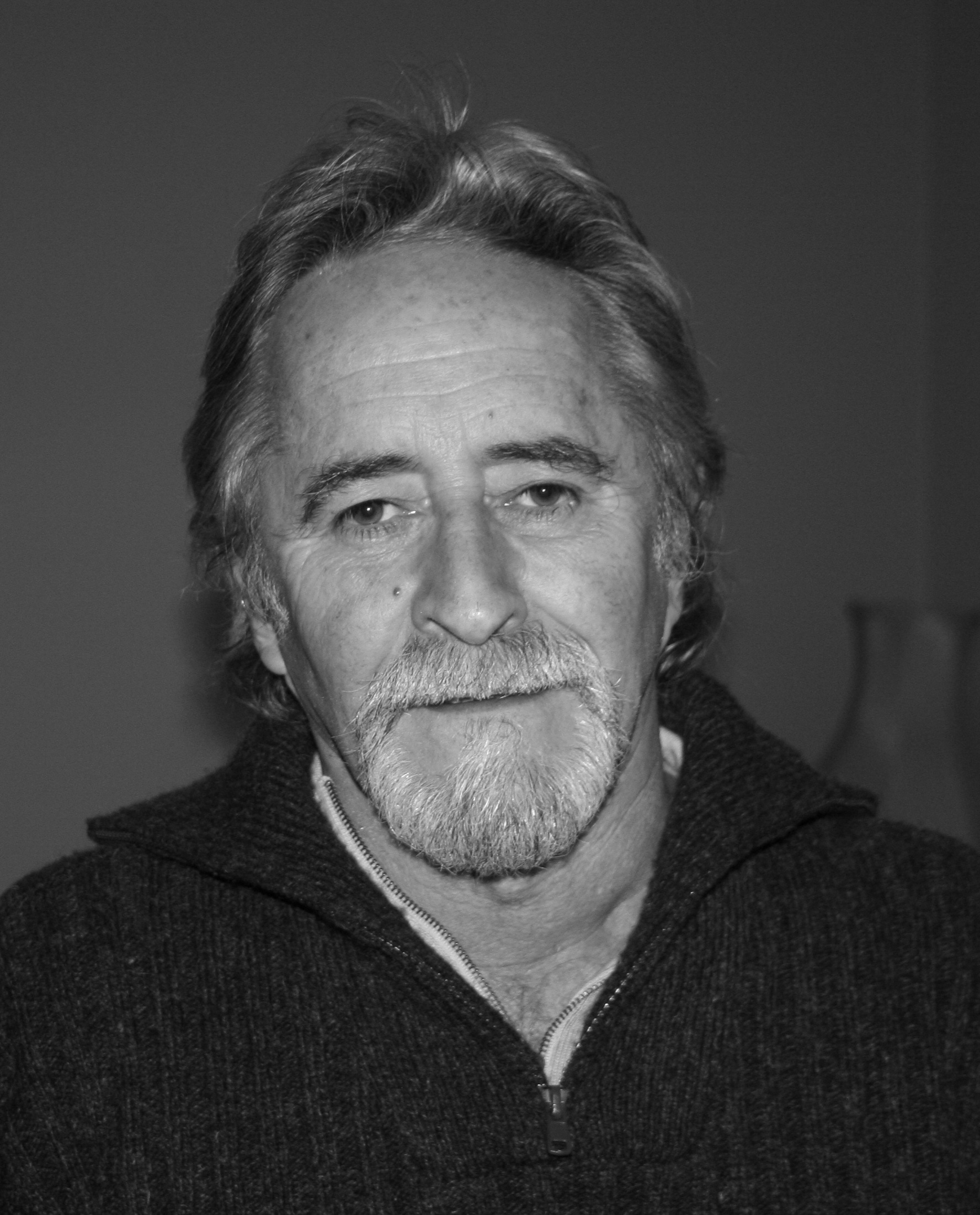 Mel Brigg Headshot.jpg