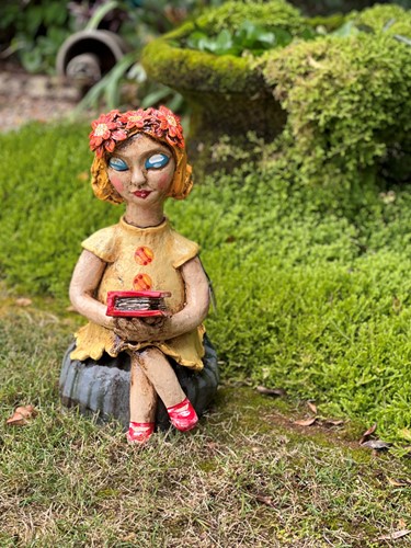 Honey Garden Girl