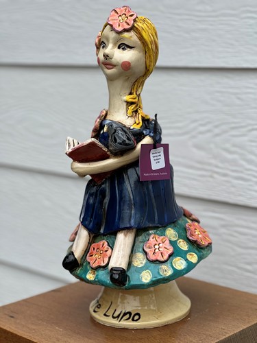 Dolly Small Lady Sculpture